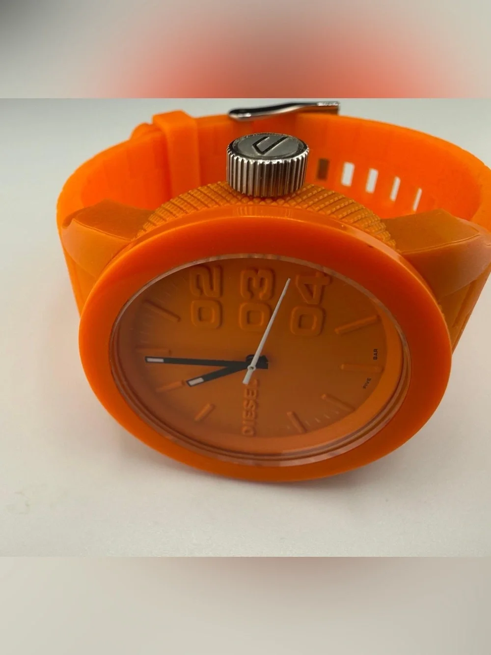 Diesel Young Blood Orange Watch. Silicone bracelet